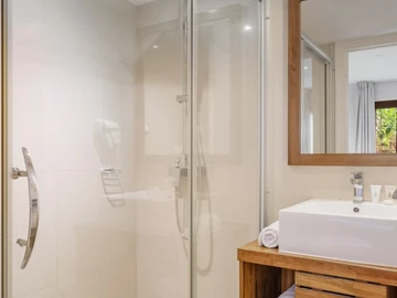 2 Bedroom Townhouse, Duplex