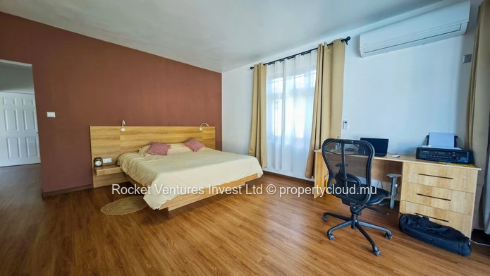 Charming Family Villa with Private Pool in Daruty Forest