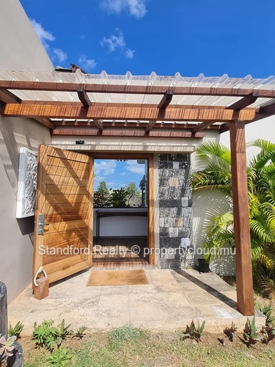 For Rent – 3-Bedroom Villa in Balaclava | Rs 120,000 / month (negotiable)