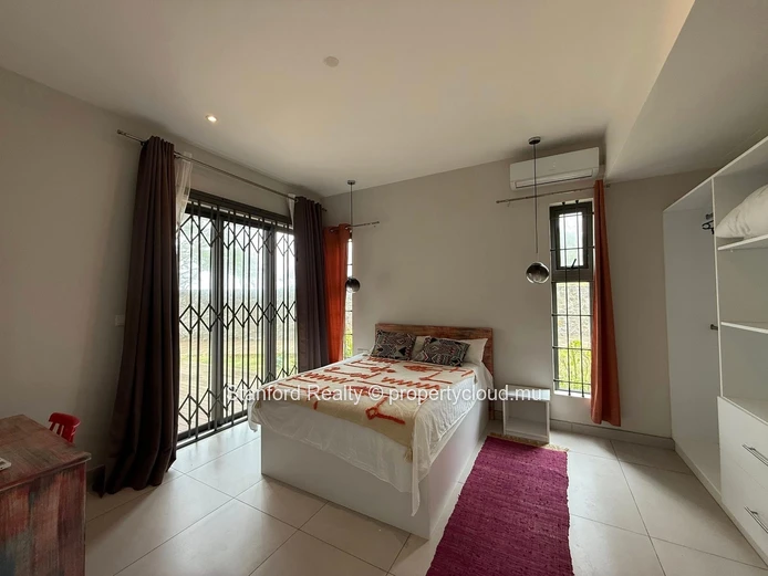 Apartment for Rent – 3 Bedrooms, Poste Lafayette, East Coast