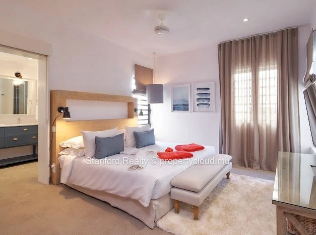 Stunning Beachfront 3 bedroom Apartment for Rent in Grand Gaube