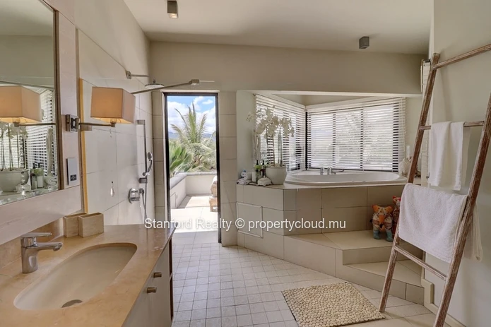Beachfront Penthouse for Sale - 4 Bedrooms, Tamarin, West