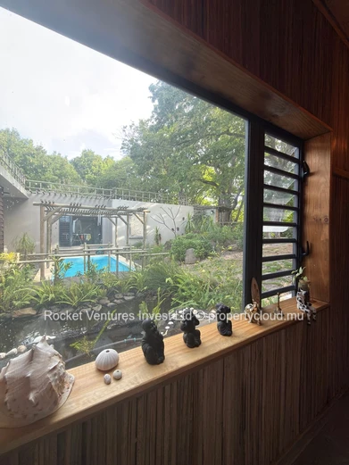 Your Ultimate Retreat: Luxurious Nature-Themed Villa Awaits!