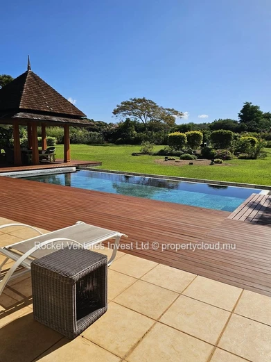 Renovated 4-Bedroom Villa on Golf Course – Tamarina, West Coast
