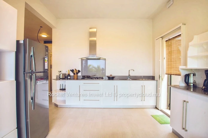 2-Bedroom Sea View Apartment, South-West, La Gaulette