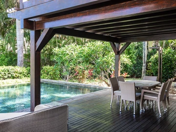 5 Bedroom Villa