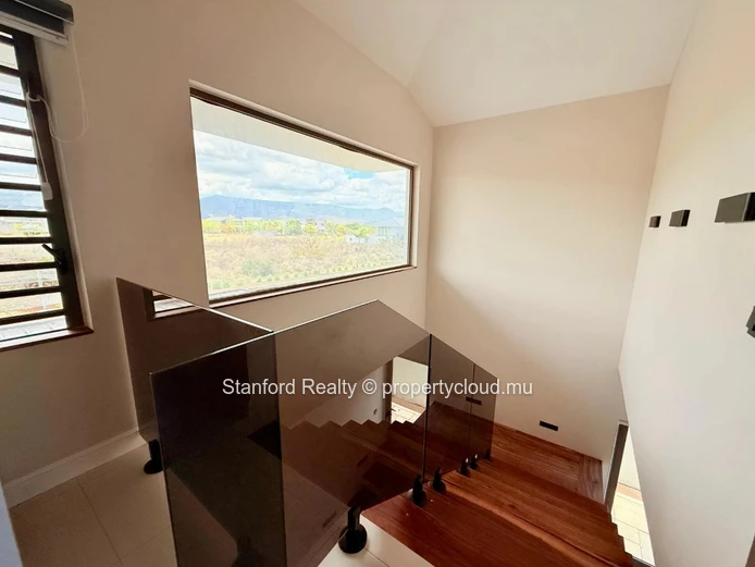Luxury Villa with Mountain View for Sale - 3 Bedrooms, Tamarin, West (For Mauritians Only)