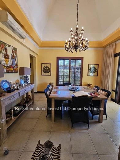 Renovated 4-Bedroom Villa on Golf Course – Tamarina, West Coast