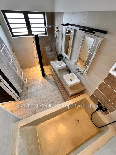 4-Bedroom Villa for Rent in Royal Park, Balaclava