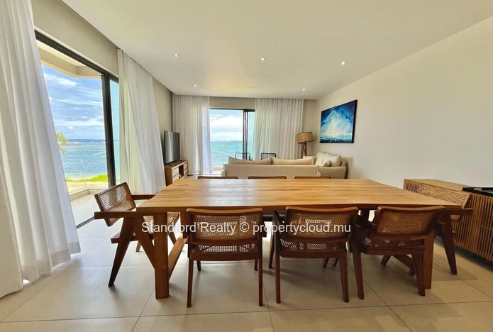 Beachfront Apartment for Rent – 3 Bedrooms, Poste Lafayette, North