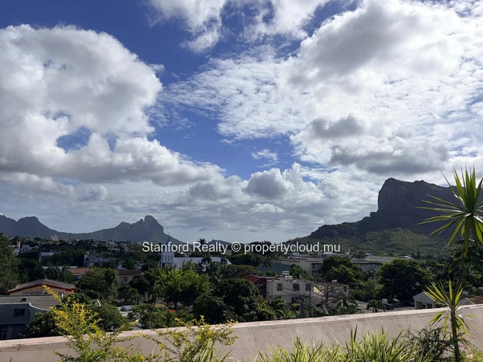 Penthouse for Sale - 4 Bedrooms, Quatre Bornes, Central Mauritius