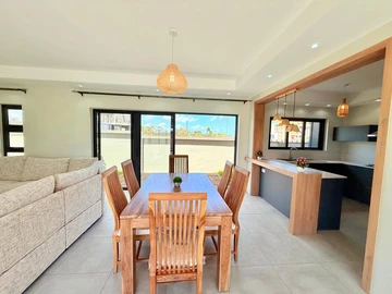 4 Bedroom Villa