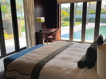 5 Bedroom Villa