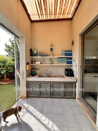 3-Bedroom Villa for Rent – North, Balaclava