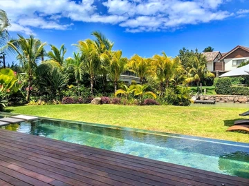 5 Bedroom Villa