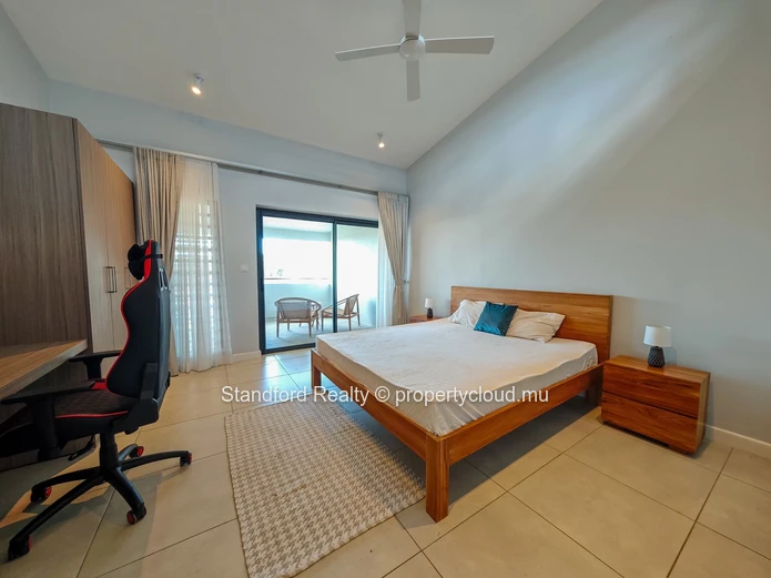 Modern 4-Bedroom Duplex for Rent – Flic en Flac, Cascavelle, West