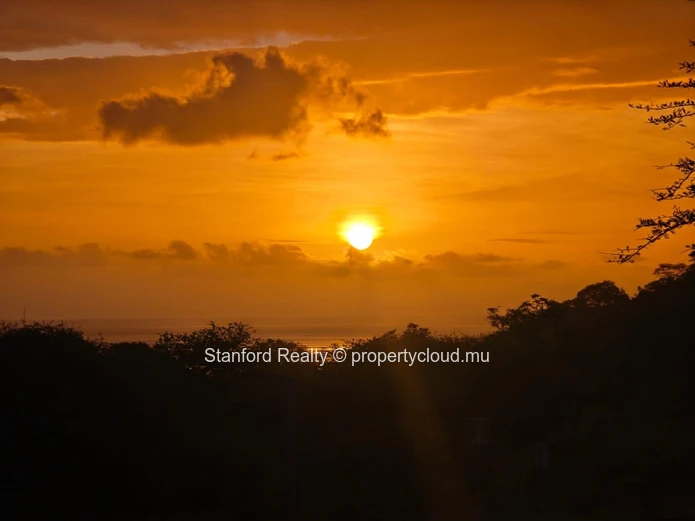 Luxury Villa for Sale - 4 Bedrooms, Domaine de Palmyre, Black River, West