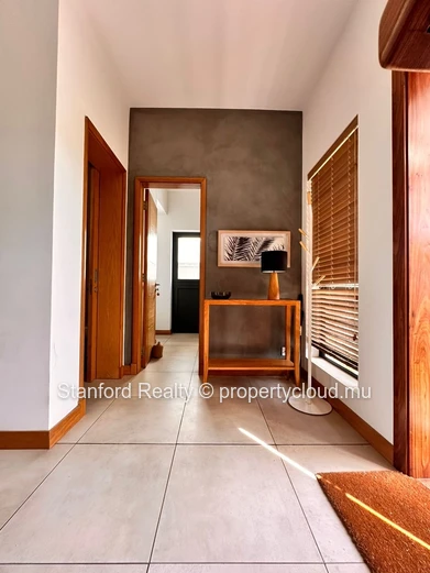 Elegant 3 bedroom Duplex with Private Pool – Beau Plan, North