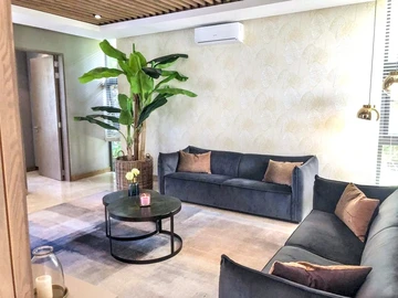5 Bedroom Villa