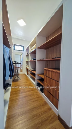 Charming Family Villa with Private Pool in Daruty Forest