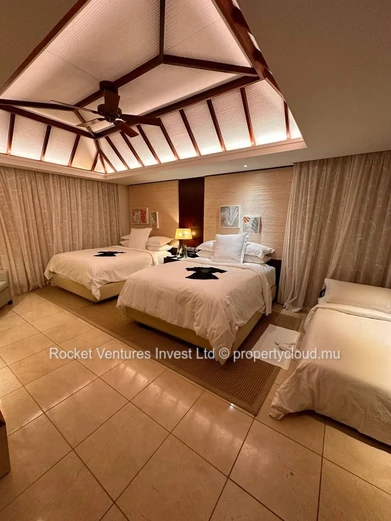 Villa 2 bedrooms under Four Seasons Hotel management. East. Anahita. Super luxury settlement. 