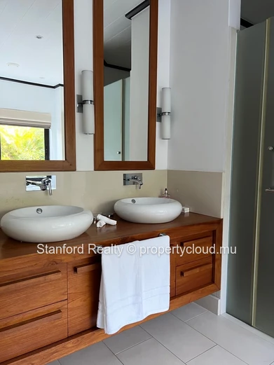 Luxury Villa for Sale – 5 Bedrooms, Anahita Beau Champ, East