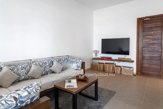 Beachfront Apartment for Rent – 2 Bedrooms, Trou d’Eau Douce, East