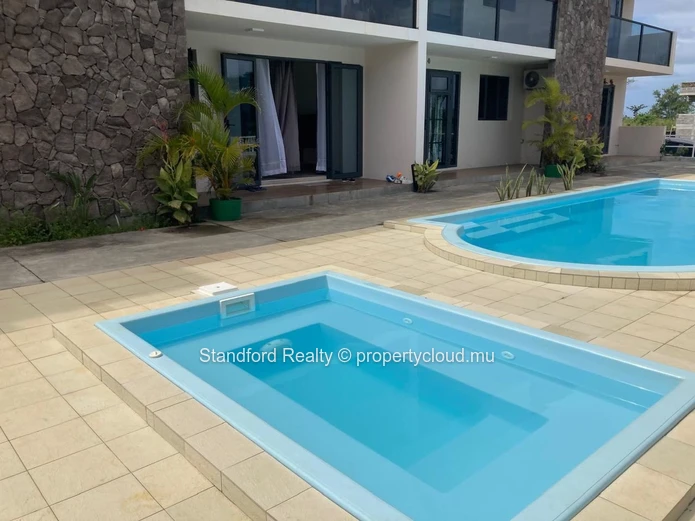 Beachfront 2-Bedroom Apartment - Le Bouchon Beach