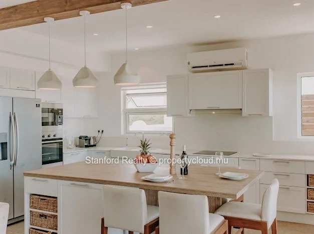 Penthouse for Rent - 4 Bedrooms, Sea View, St Antoine, North