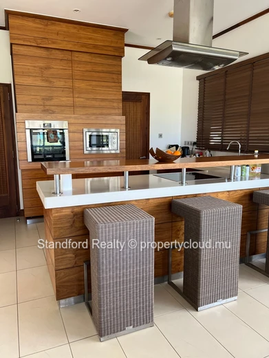 Luxury 5-Bedroom Villa, East Coast, Anahita