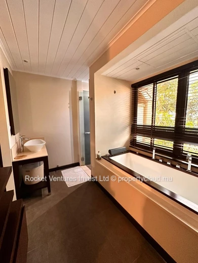 Elegant 2-Bedroom Apartment in Les Alizées – Grand Baie – Long-Term Rental