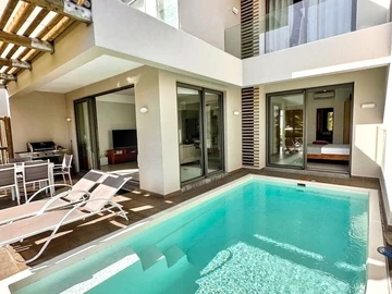 4 Bedroom Townhouse, Duplex