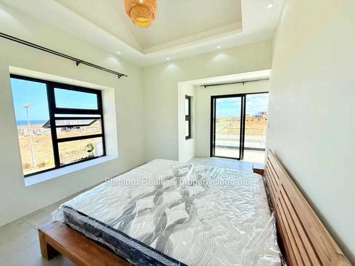 Luxury Villa for Sale - 4 Bedrooms, Flic en Flac, West (Reserved for Mauritian Citizens)
