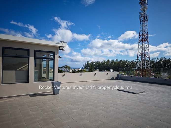 NEW 3-Bedroom Penthouse For rent Flic en Flac