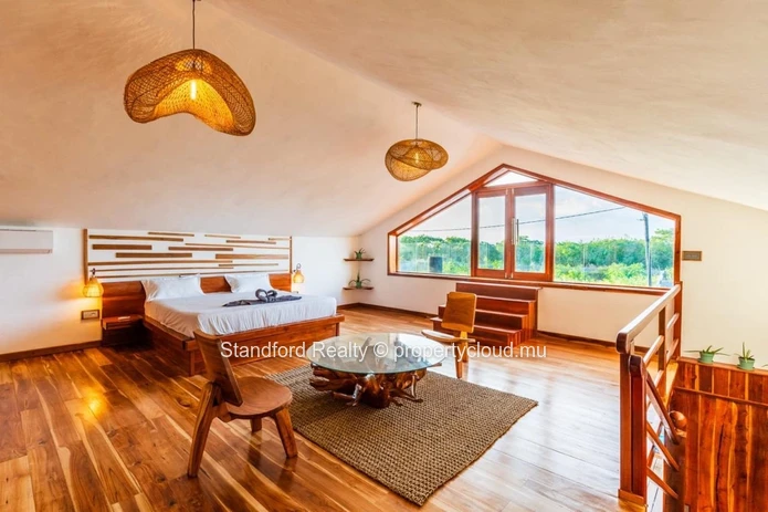 Luxury Modern Villa for Sale – 4 Bedrooms, Grand Baie, North