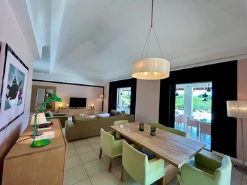 4 Bedroom Villa