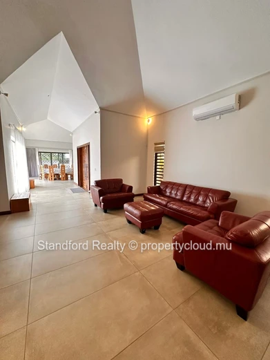 5-Bedroom Villa for Sale – Balaclava (Royal Park), North