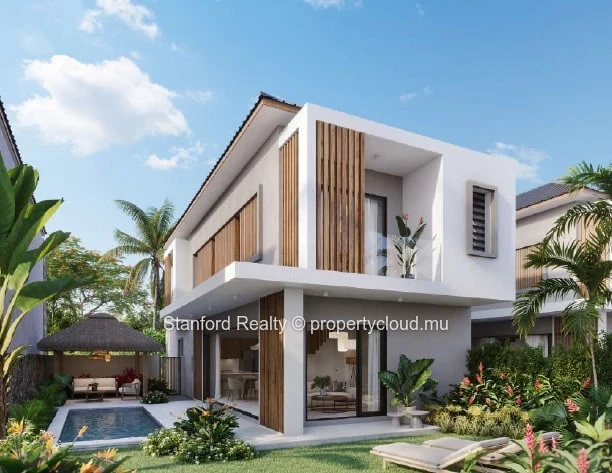 Elegant 4-Bedroom Villa for Sale - Calodyne, North