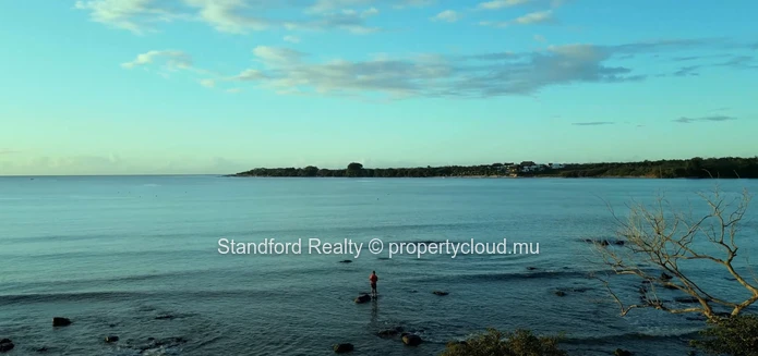 Beachfront Land with House, North, Baie du Tombeau