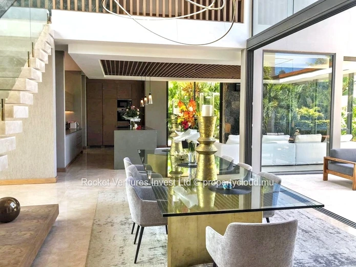 Luxury 5-Bedroom Villa, Black River (La Balise Marina)