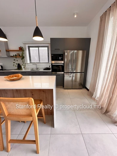 Modern Cozy Villa with 3 Bedrooms and Pool – Daruty Forest