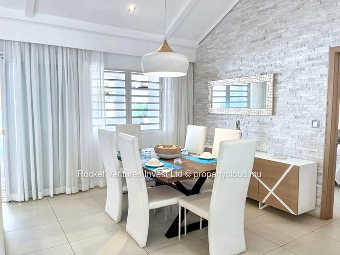 Stunning 3-Bedroom Villa in Grand Baie with Pool - Foreign Buyers Welcome!