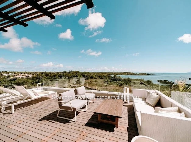 Penthouse for Rent - 4 Bedrooms, Sea View, St Antoine, North