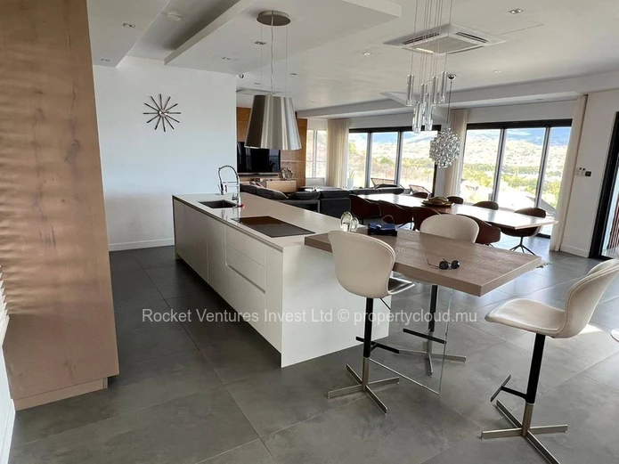 Luxury Penthouse with Panoramic Views, La Plantation Marguery, Black River