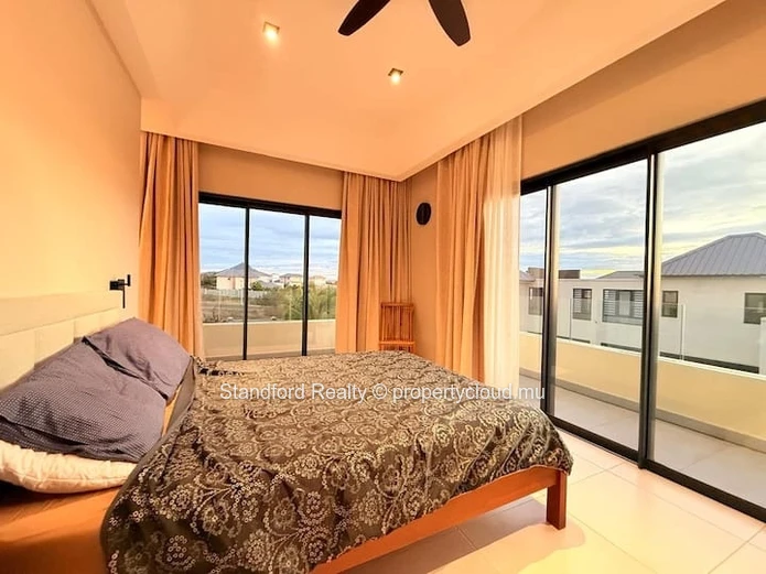 Sea-View Villa – 4 Bedrooms, Flic en Flac