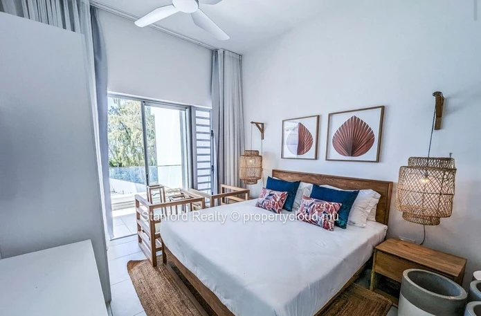 Beachfront Apartment for Rent - 3 Bedrooms, Grand Gaube, North