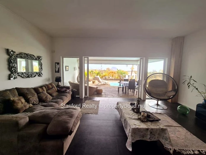 Villa for Rent – 4 Ensuite Bedrooms, Tamarin, West