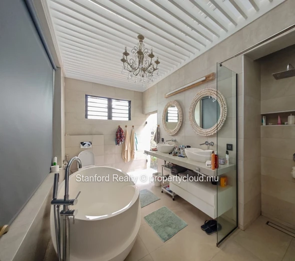 Luxury Villa for Sale - 3 Bedrooms, Tamarin