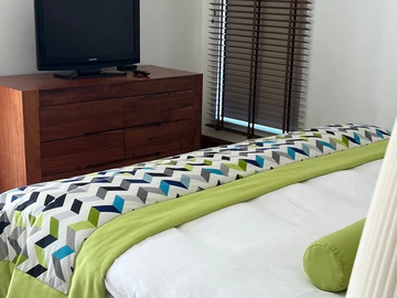 5 Bedroom Villa