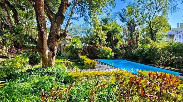 4-Bedroom Villa for Rent and Sale, Floréal – Centre